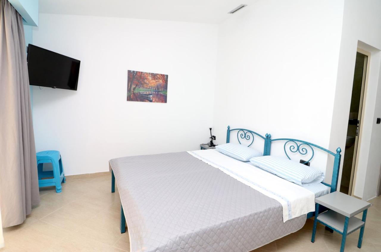 Ildora Qimon Appartement Himare Buitenkant foto