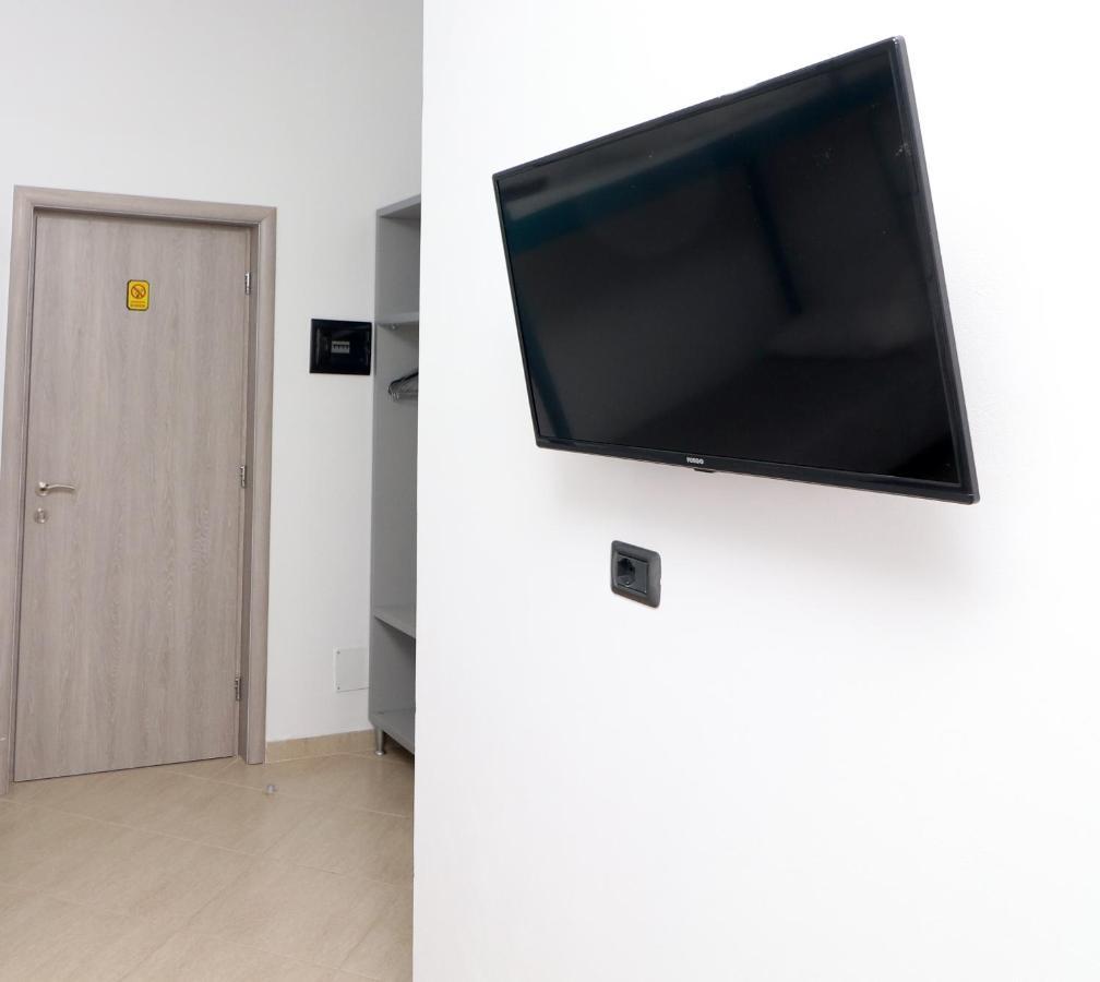 Ildora Qimon Appartement Himare Buitenkant foto