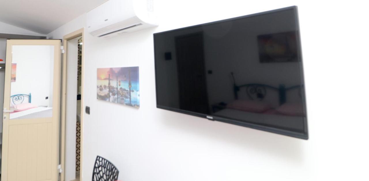 Ildora Qimon Appartement Himare Buitenkant foto